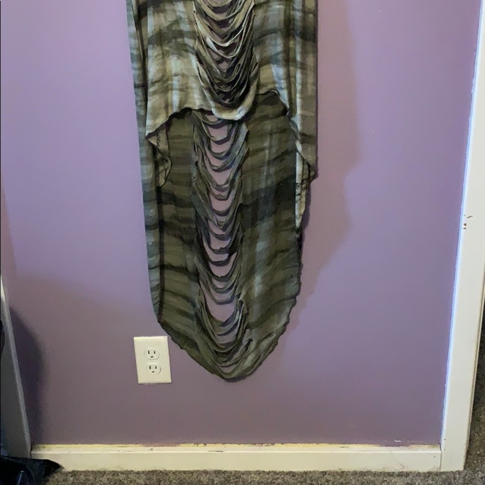 Tank Top - Picture 2 of 4